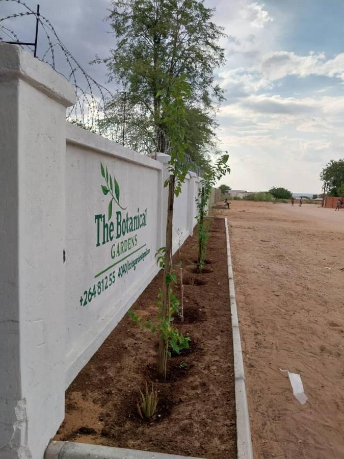 The Botanical Gardens Hotel Rundu Luaran gambar
